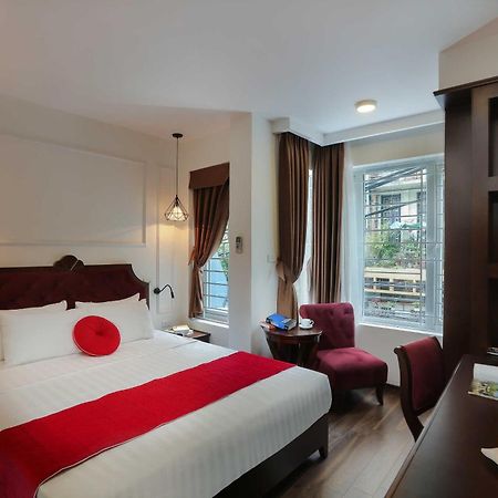 The Sinh Tourist Hotel & Travel Hanoi Buitenkant foto
