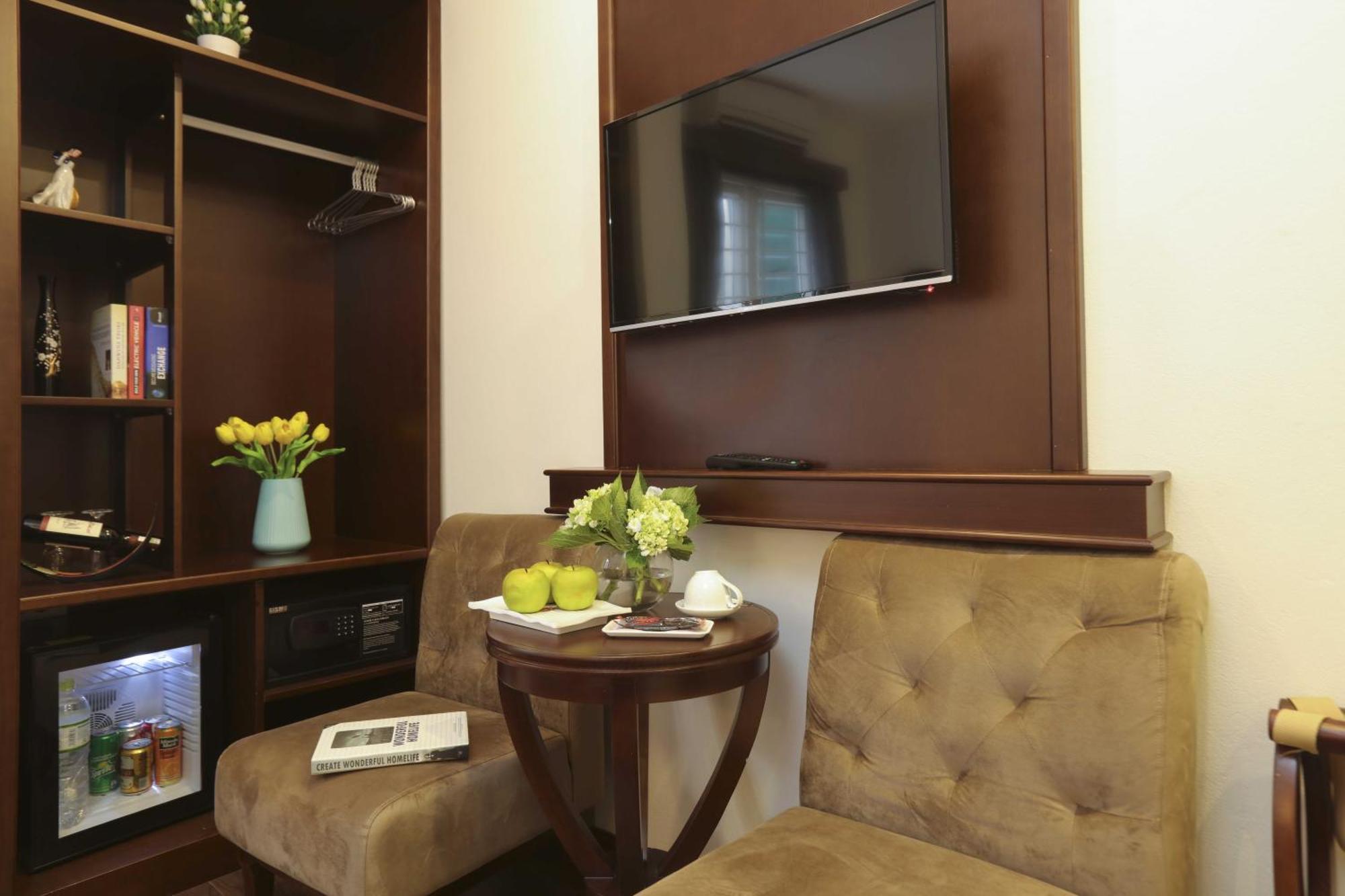The Sinh Tourist Hotel & Travel Hanoi Buitenkant foto