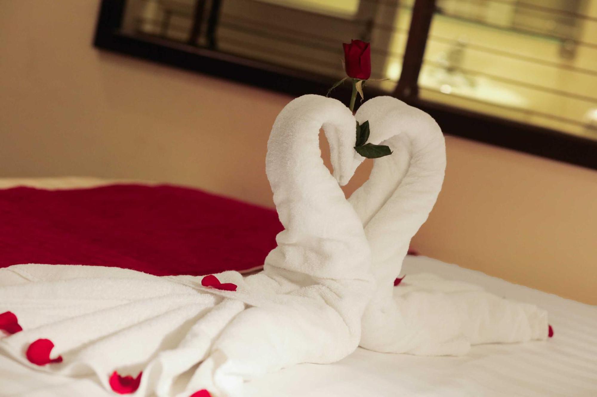 The Sinh Tourist Hotel & Travel Hanoi Buitenkant foto