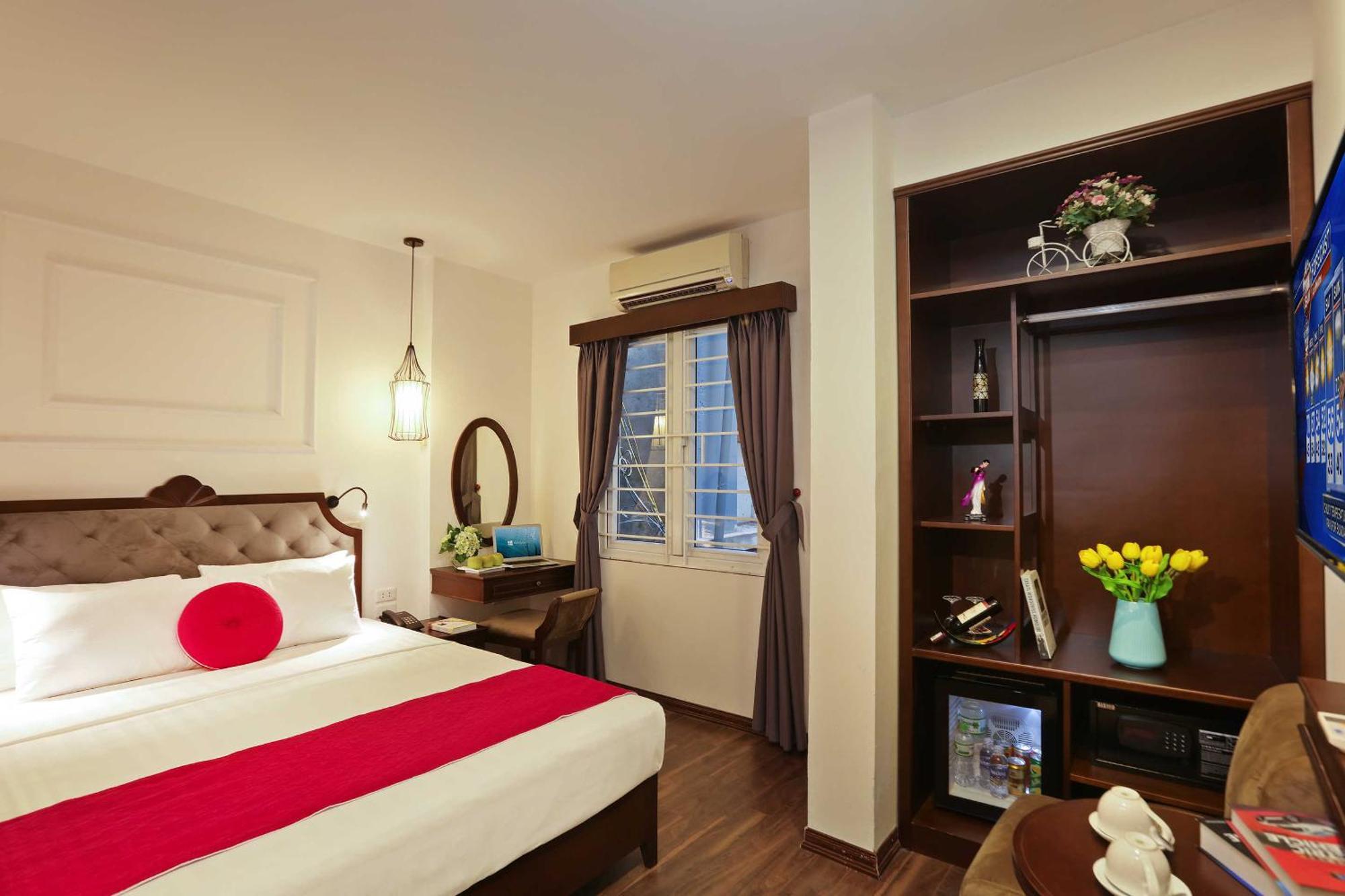 The Sinh Tourist Hotel & Travel Hanoi Buitenkant foto