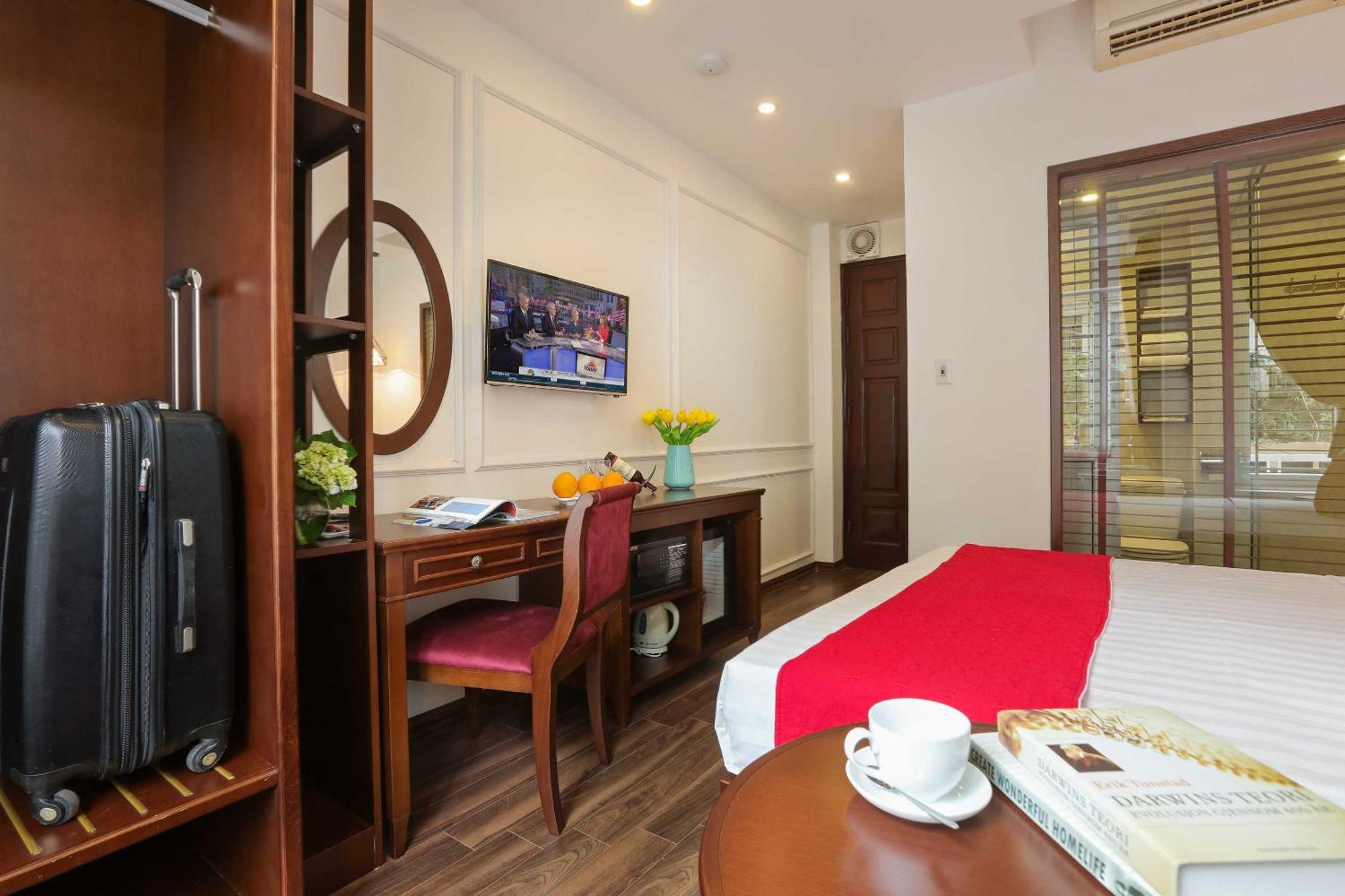 The Sinh Tourist Hotel & Travel Hanoi Buitenkant foto